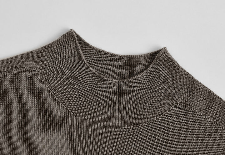 Elegant Wool Turtleneck Sweater SSTS0061
