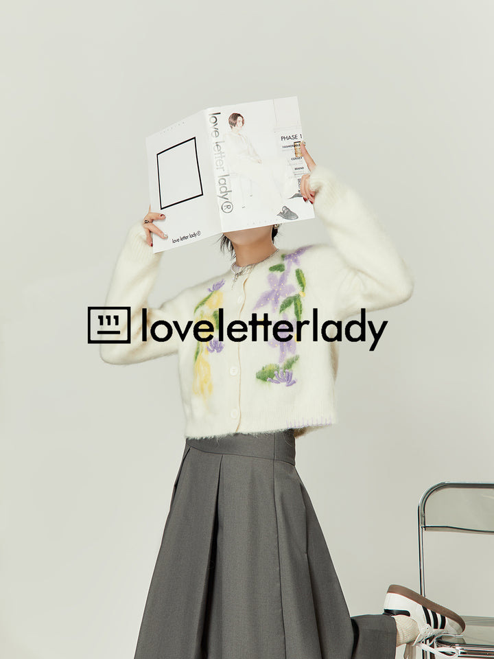 Blooming Embroidery Knit Round Neck LLRK0035