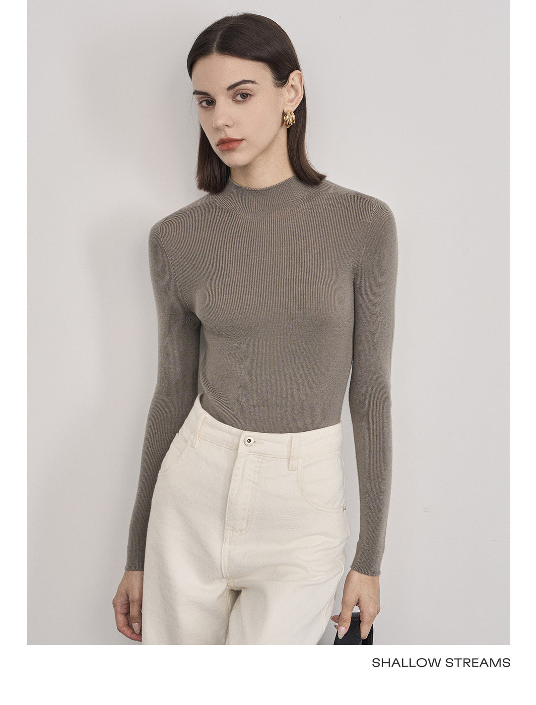 Elegant Wool Turtleneck Sweater SSTS0061
