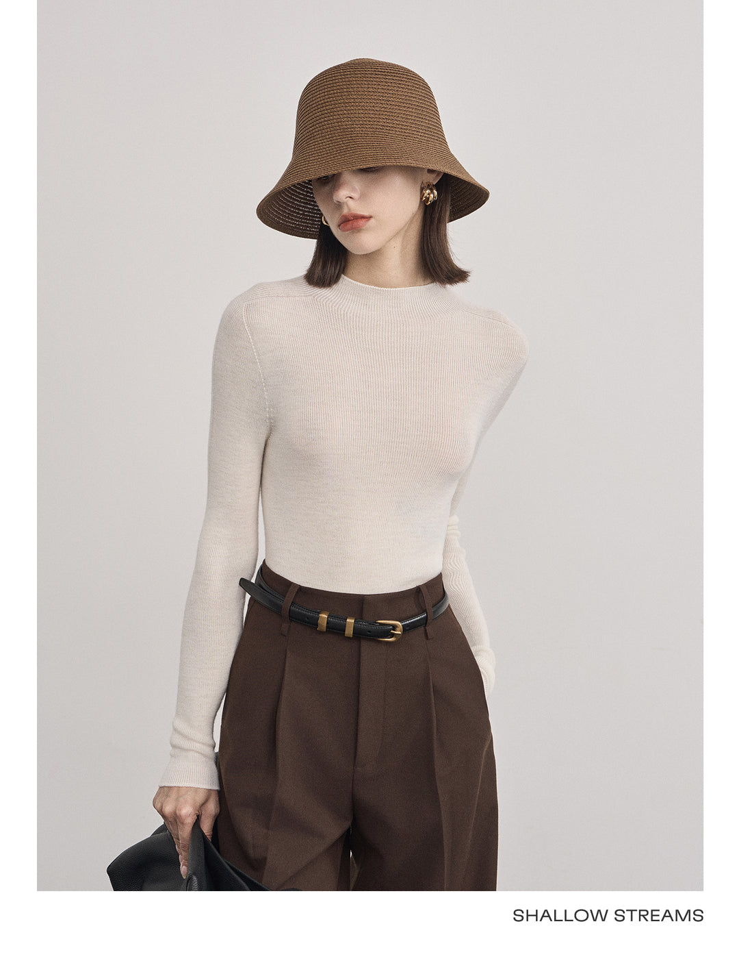 Elegant Wool Turtleneck Sweater SSTS0061