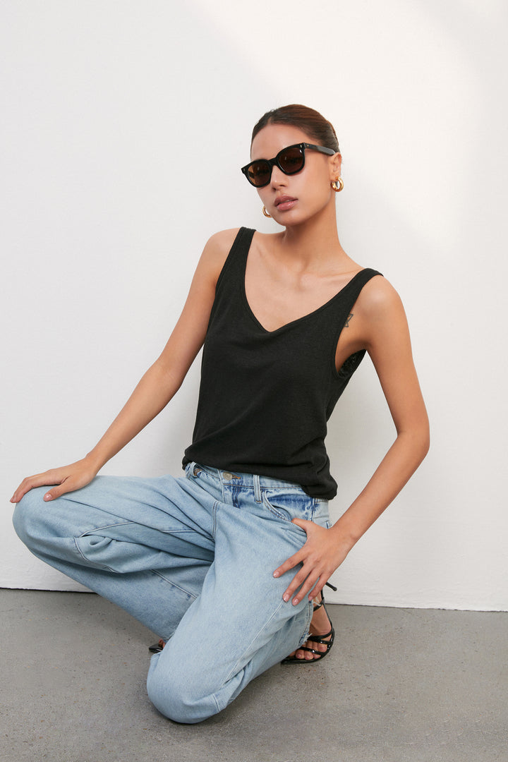 Everyday Scoop Linen Tank DGLT0201