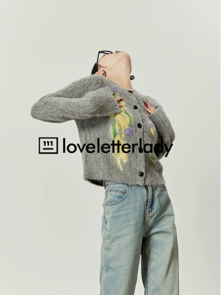 Blooming Embroidery Knit Round Neck LLRK0035