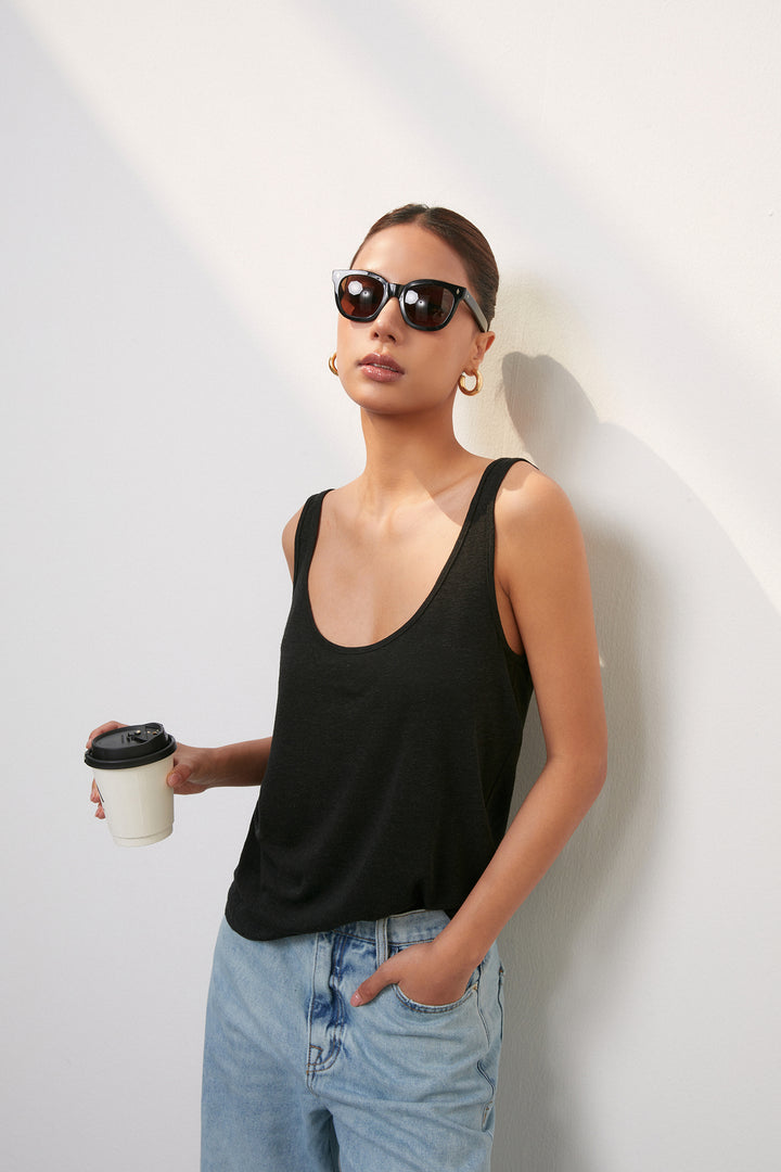Everyday Scoop Linen Tank DGLT0201