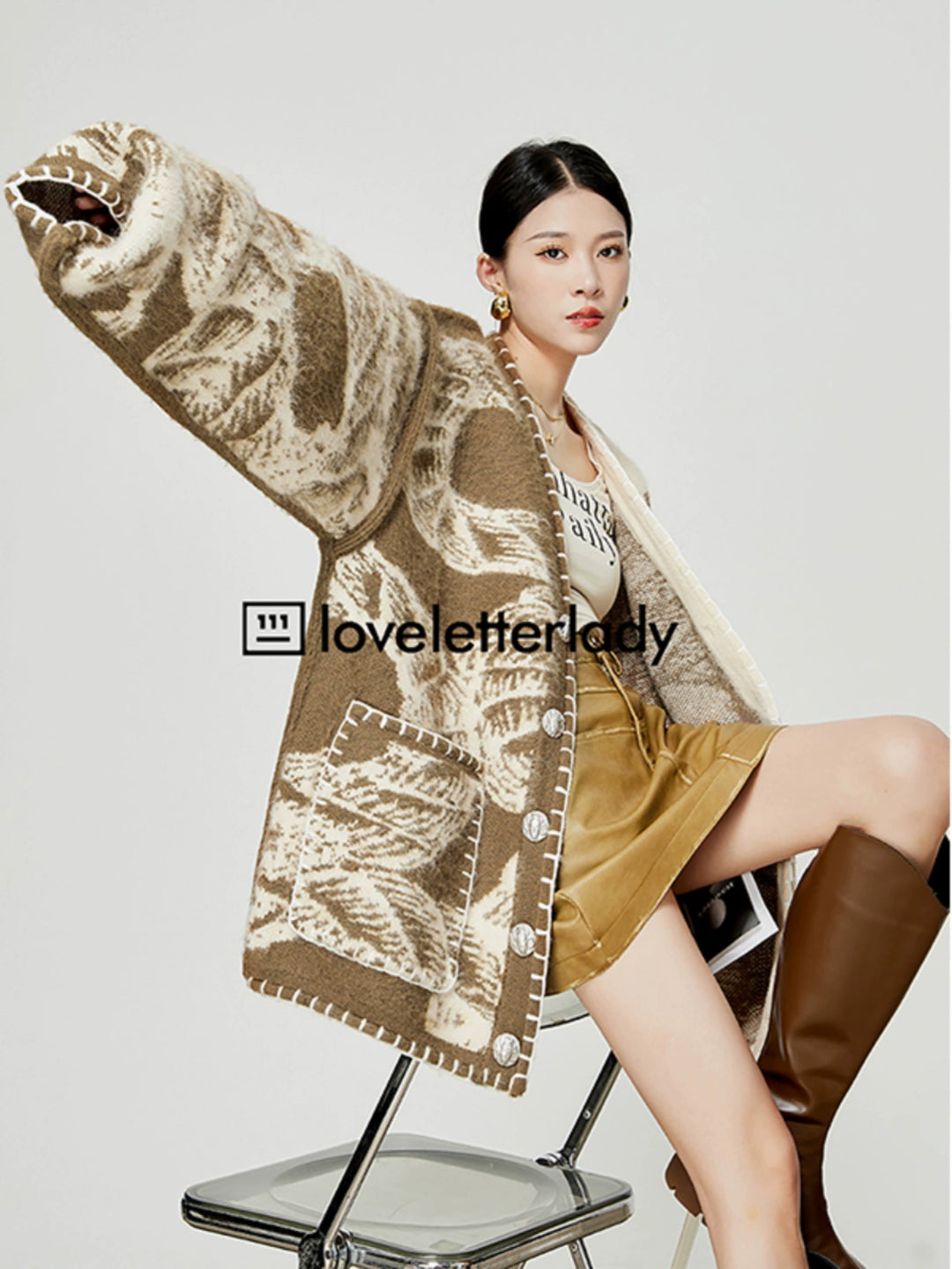 Vintage Woodland Oversized Cardigan LLOC0036