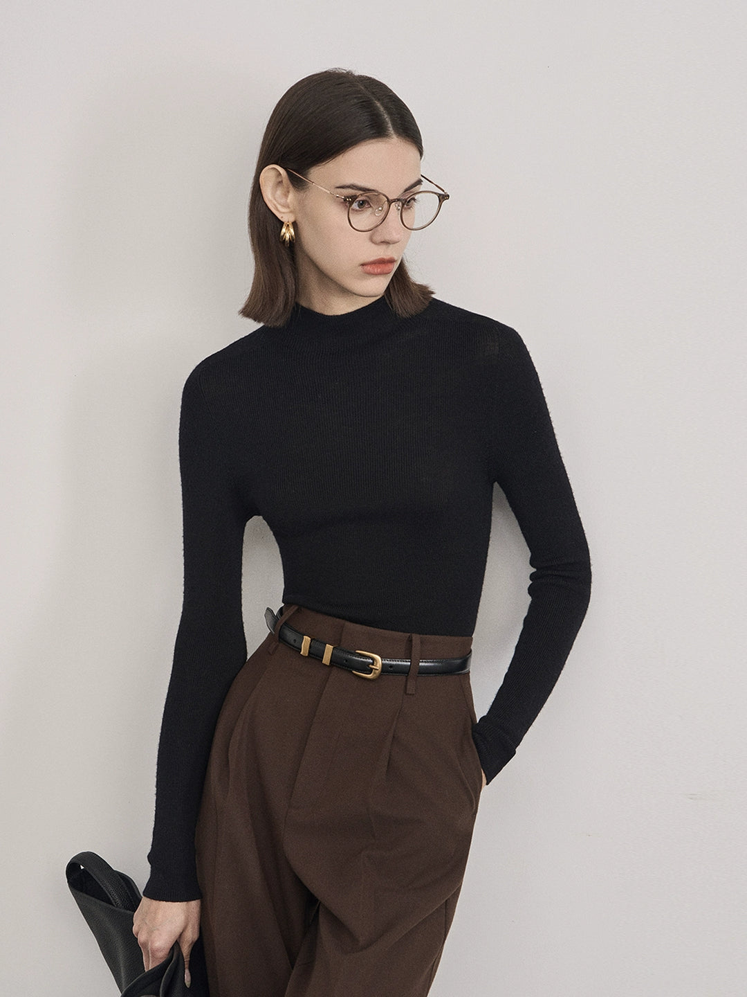 Elegant Wool Turtleneck Sweater SSTS0061
