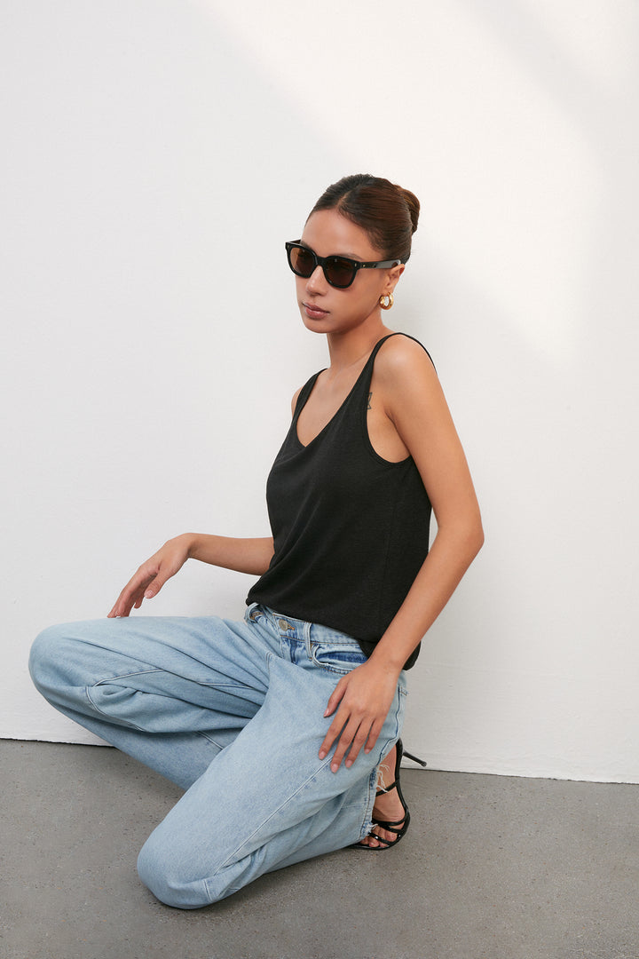 Everyday Scoop Linen Tank DGLT0201