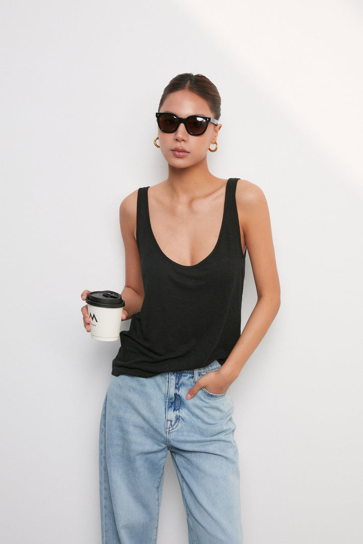 Everyday Scoop Linen Tank DGLT0201