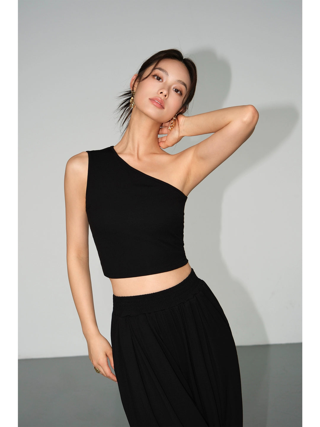 AsymFit One-Shoulder Knit Tank NHTT0227