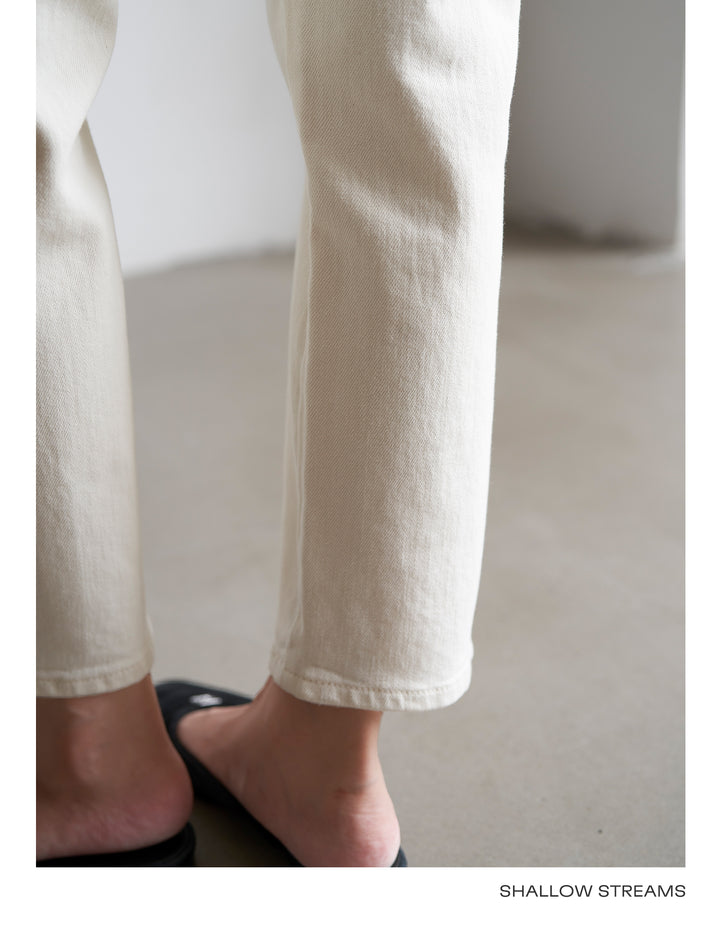 Soft Frame High-Rise Straight Jeans SSSJ0183